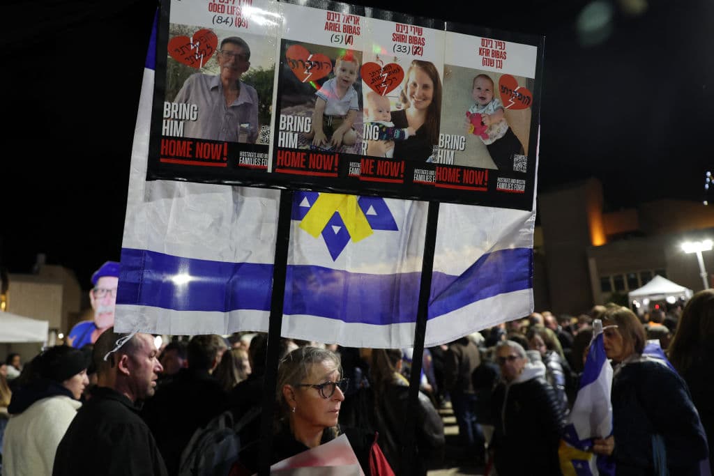 Hamas Returns 4 Slain Israeli Hostages, Said to Include Mother and Her 2 Children