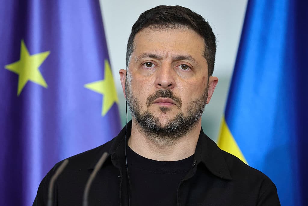 Zelenskyy to Meet With Trump in DC Monday