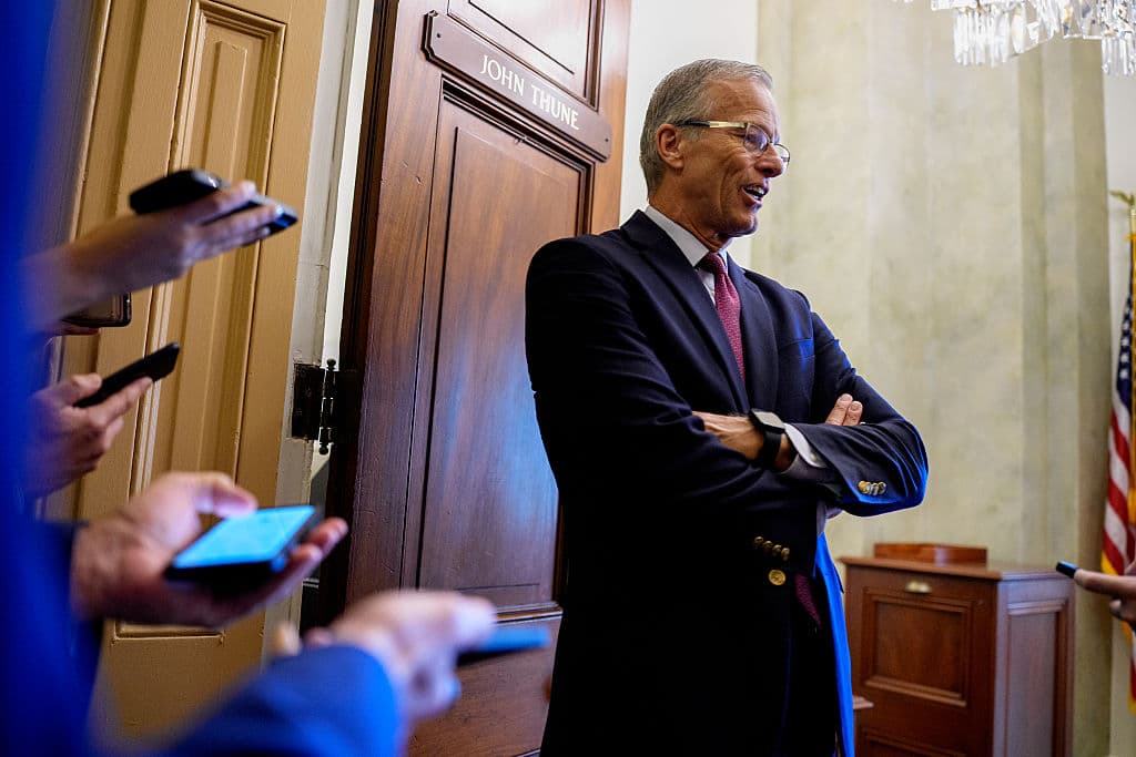 In One Vote Senate Approves 48 Trump Appointees