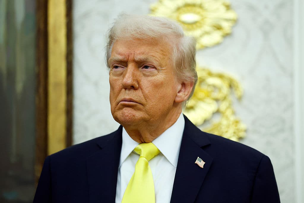 Trump Seeks Prosecution of Former DOJ Officials 