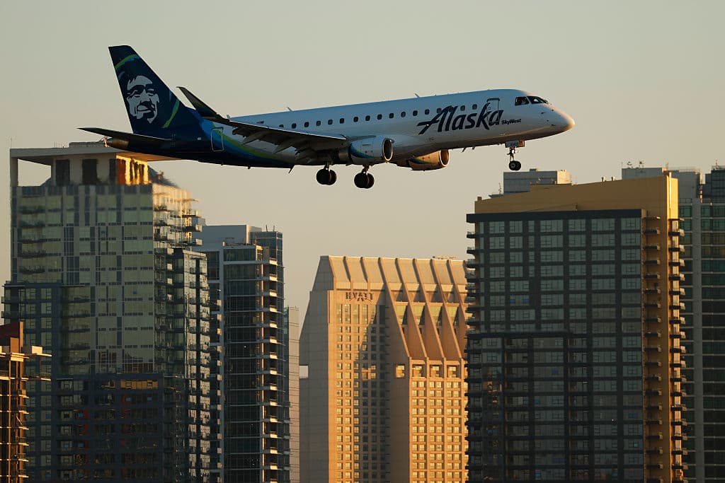 Former Alaska Pilot Faces Sentencing After Mid-Flight Engine Scare