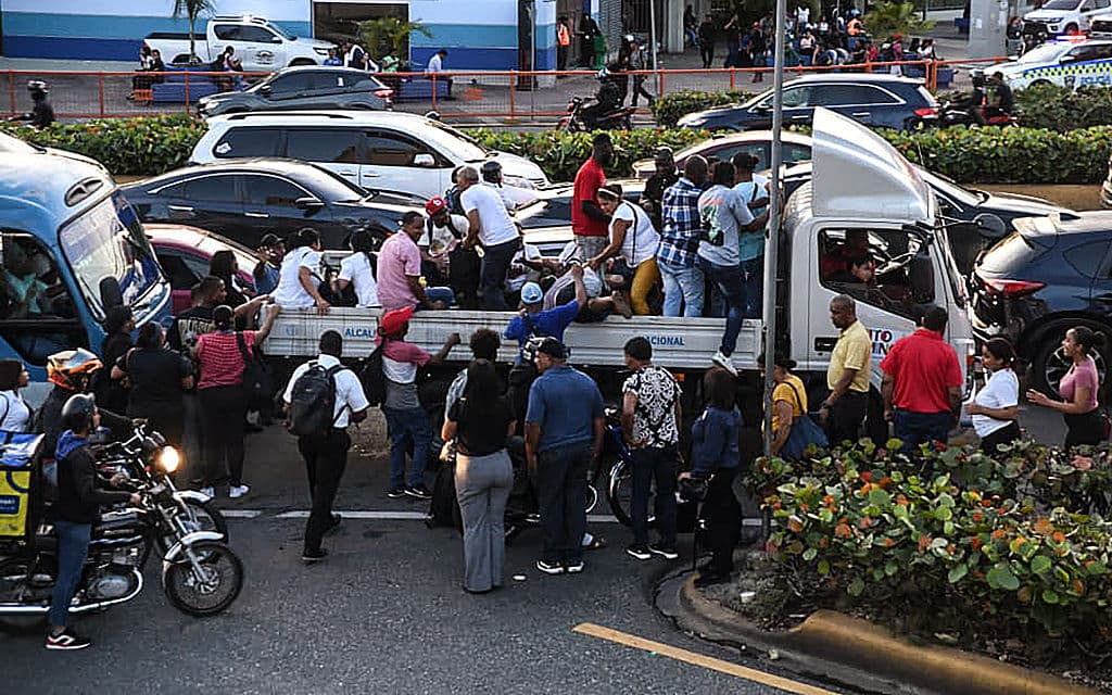 Nationwide Blackout Cripples Dominican Republic, Shuts Down Transit and Businesses