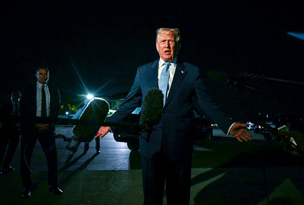 Trump Promises Americans ‘Tariff Dividends’ as Early as 2026