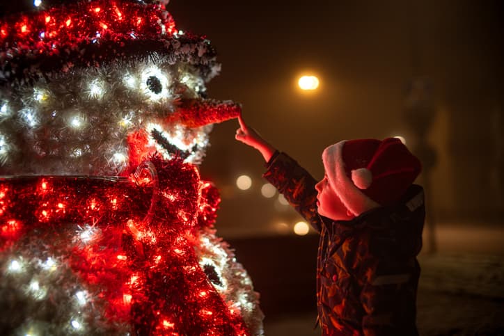 Son Reveals Hidden Past Of Legendary ‘Frosty The Snowman’ Voice Actor