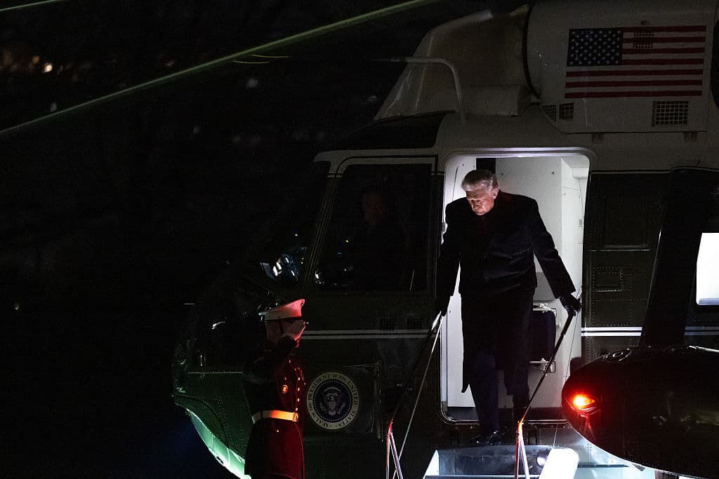 US Jets Make Closest Approach Yet to Venezuela in Brief Gulf Flight