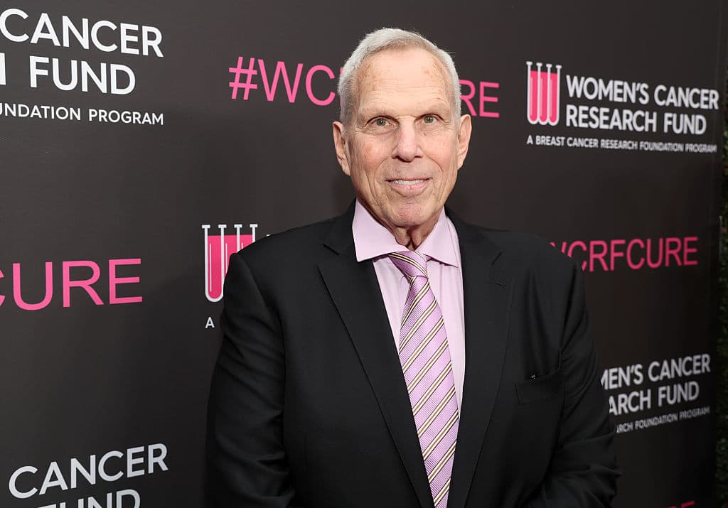Epstein Emails Tie Giants Owner to Escort Talk