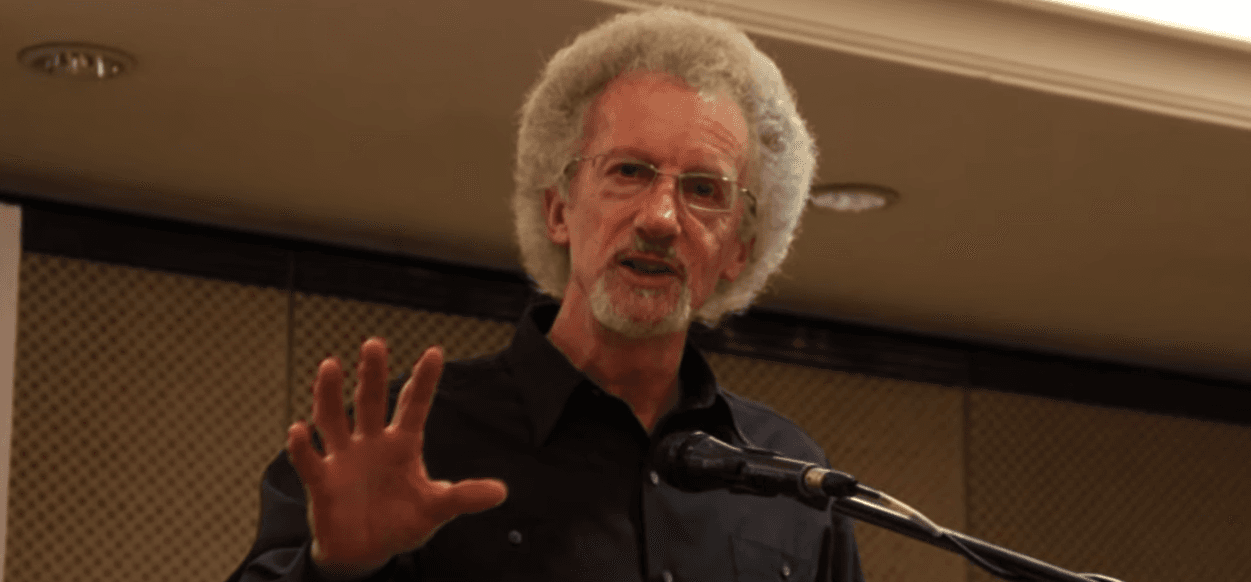 Christian Author Philip Yancey Admits Eight-Year Affair, Steps Away From Ministry