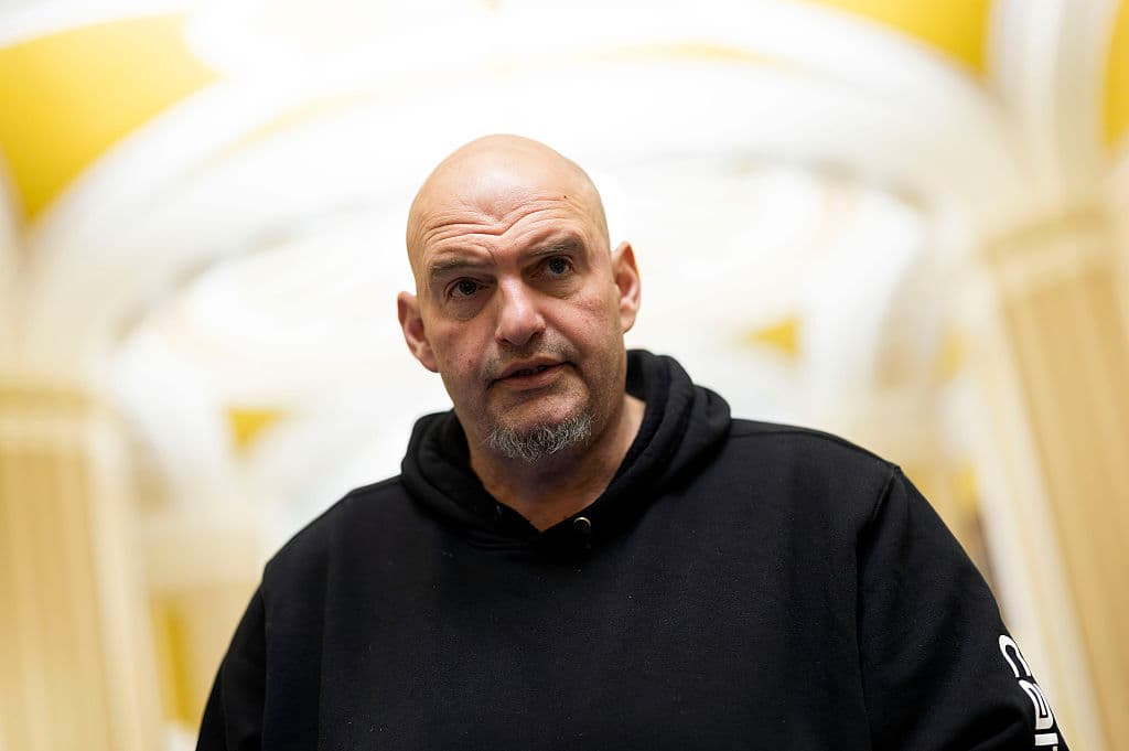 Fetterman Predicts DHS Shutdown as Party Feud Deepens