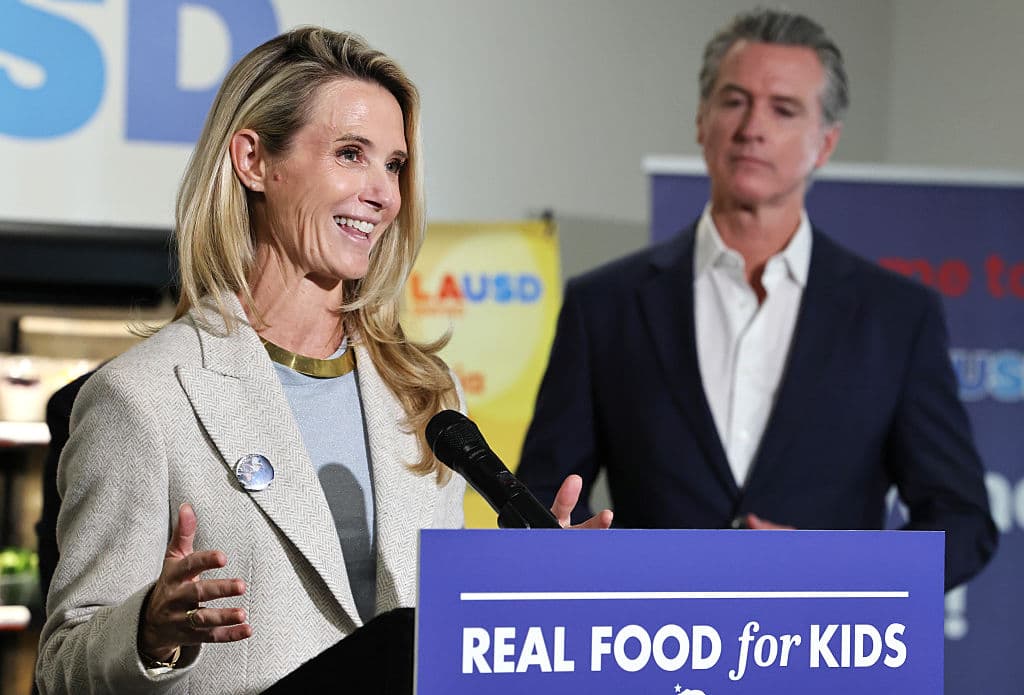 Past Remarks From Governor’s Wife Targeting Evangelicals Spark Fresh Backlash