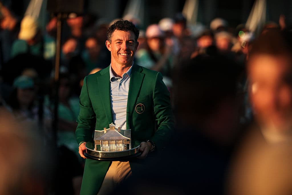 McIlroy Survives Wild Masters to Win Back-to-Back Titles