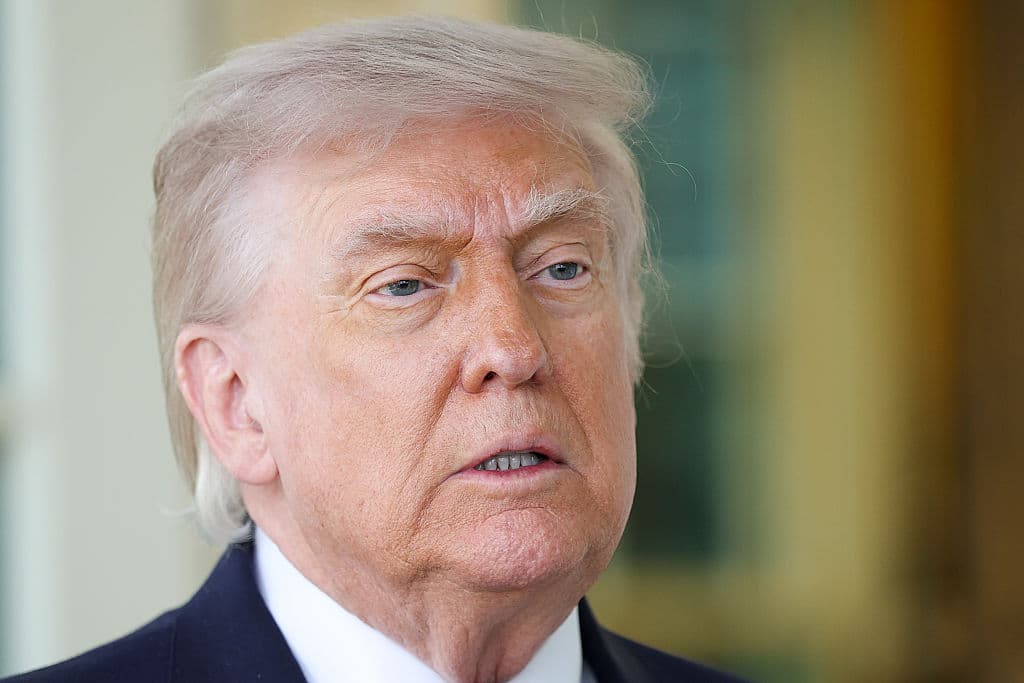 Trump Schools Pope Leo on Iran Casualties 