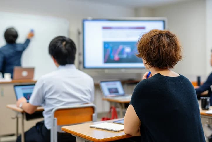 College Professor Goes Viral After Secret Word Exposes AI Cheating