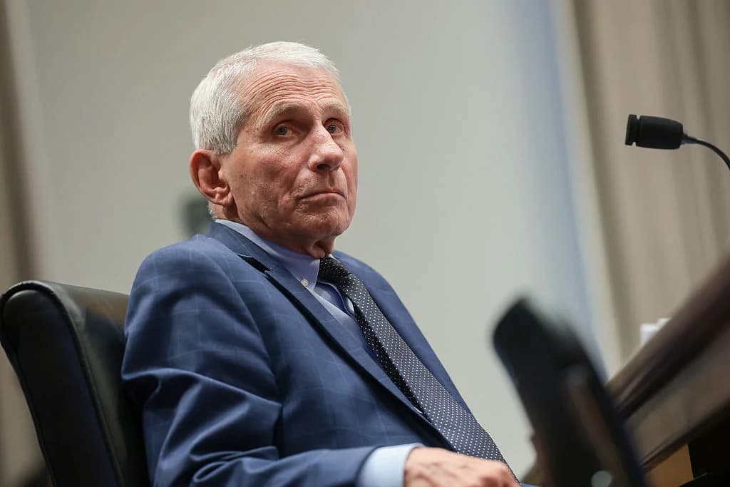 Fauci Phone Probe Uncovers Message That Senator Says Raises New Questions