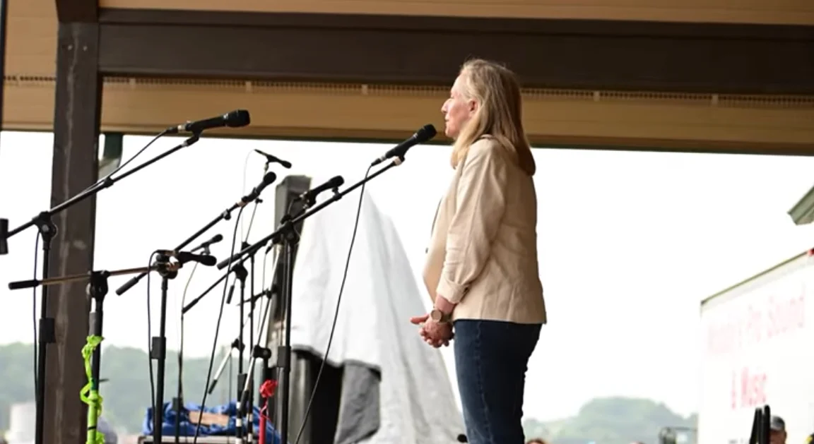 Abigail Spanberger Hit With Boos as Poll Numbers Slide in Virginia