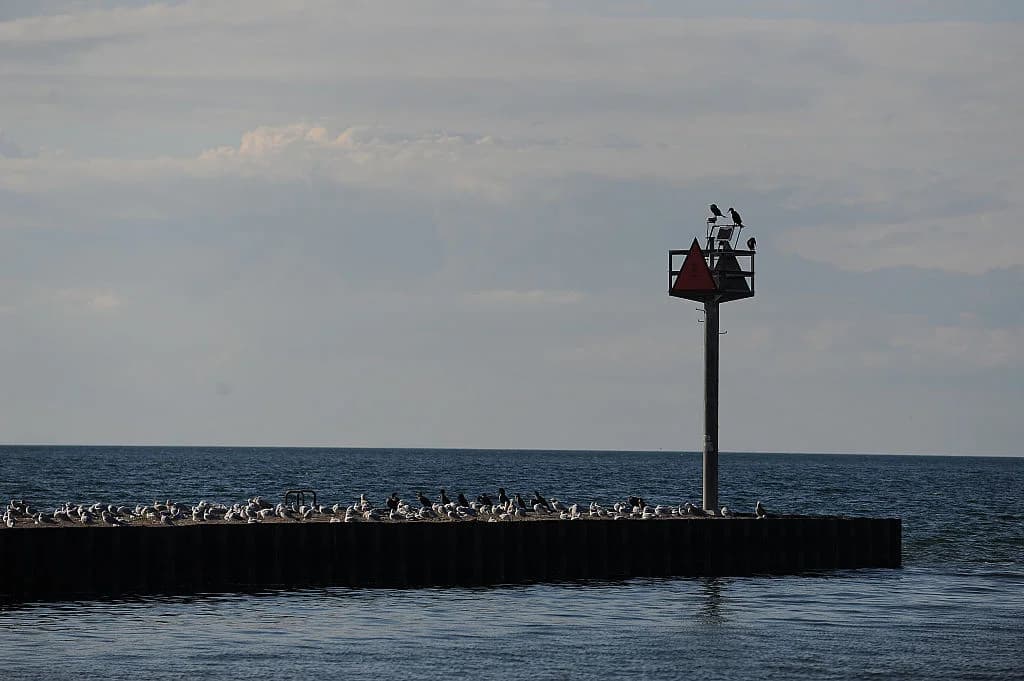 Trump Gives Lake Ontario a New Name β Then Teases More