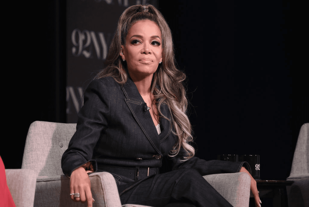 Sunny Hostin Doesnât Feel Safe in Communities That Fly American Flag