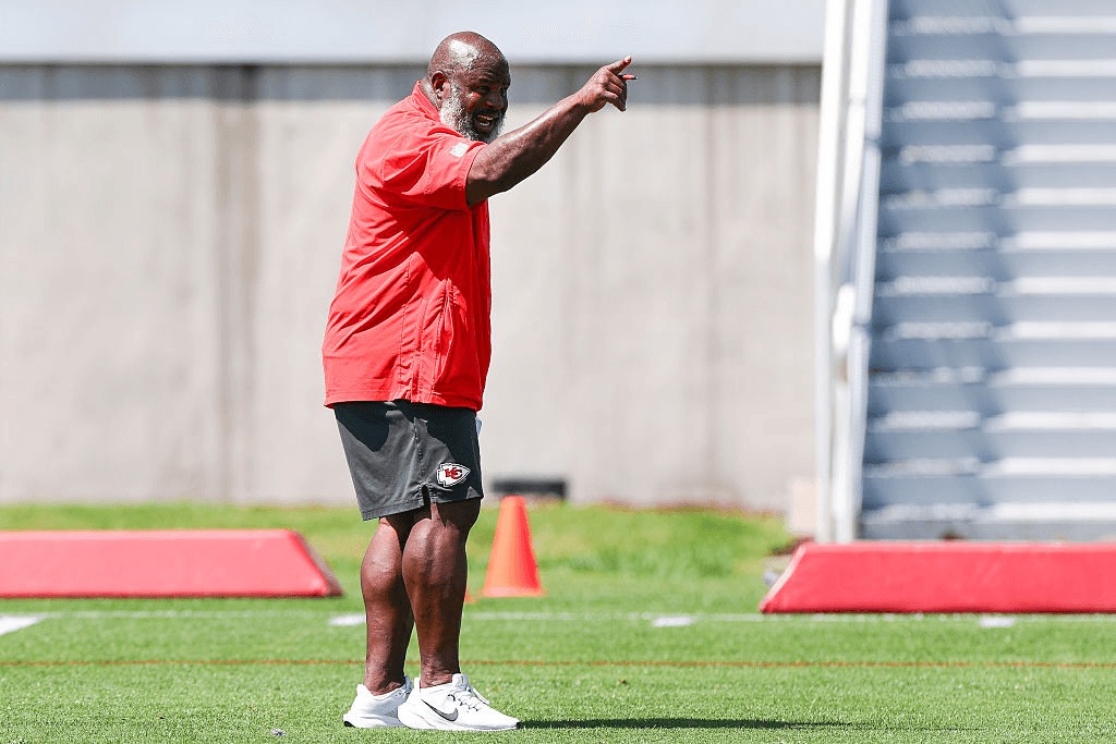 Report: Wife of KC Chiefs Offensive Coach Shot by Son