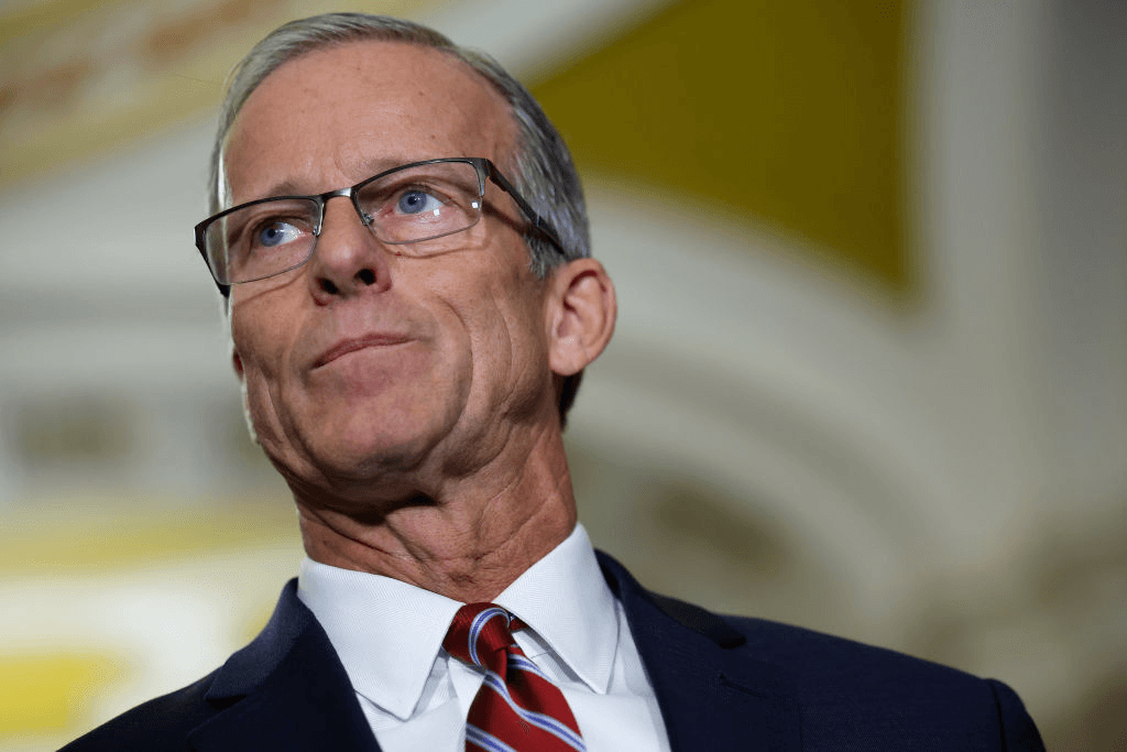 Trump Silent on Backing Thune for GOP Senate Leader