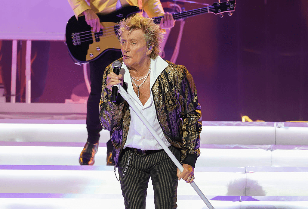 Rod Stewart Stops Farewell Tour After Coronary Procedure