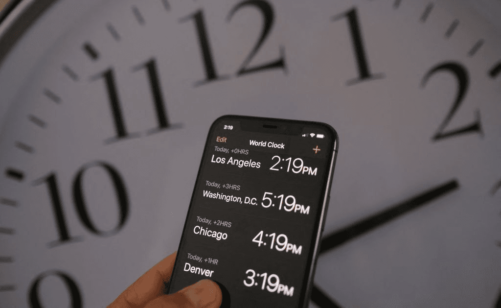 Trump Pushes For Passage of Daylight Saving Time Bill