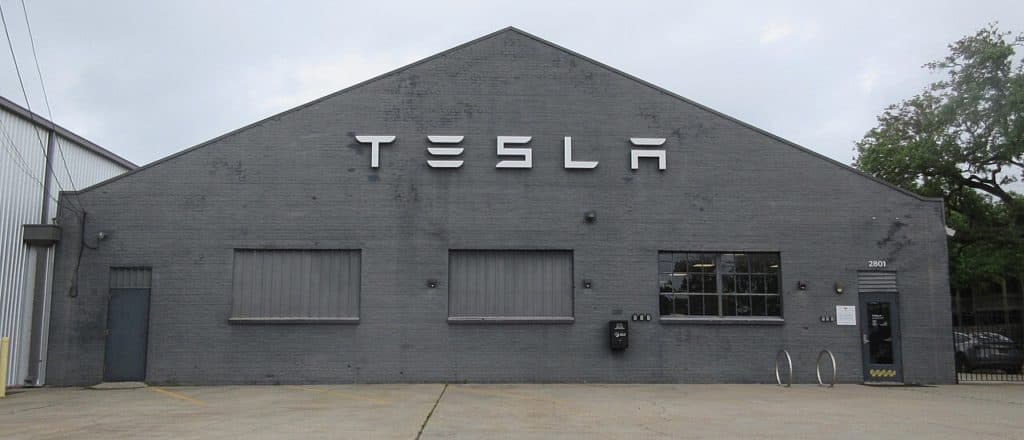 DoorDash Driver Charged With Killing Elderly Woman After Overriding Tesla’s Self-Driving Mode