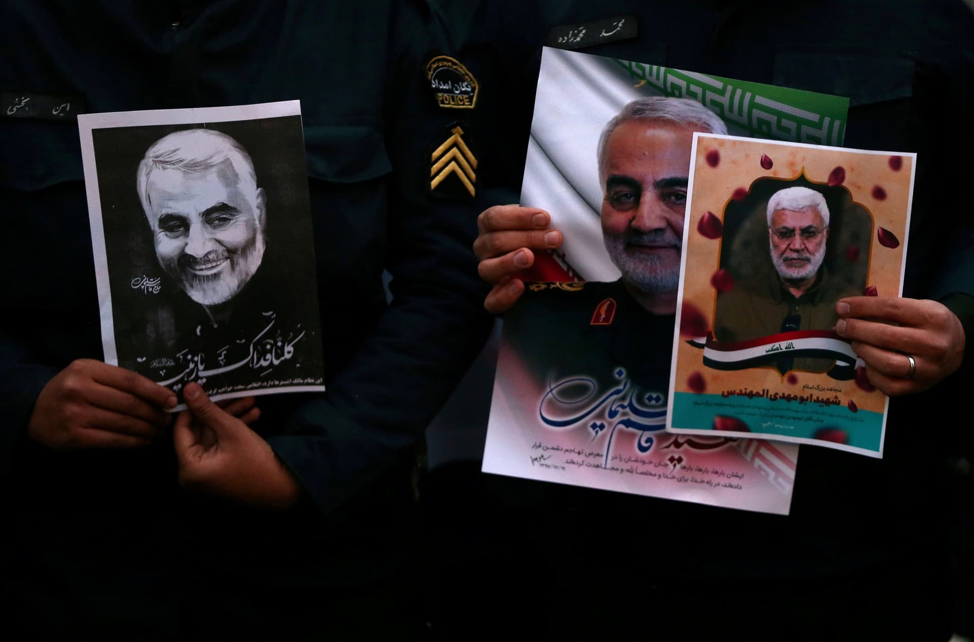 White House Gives Lawmakers Formal Notice of Iraq Strike Amid Complaints From Democrats