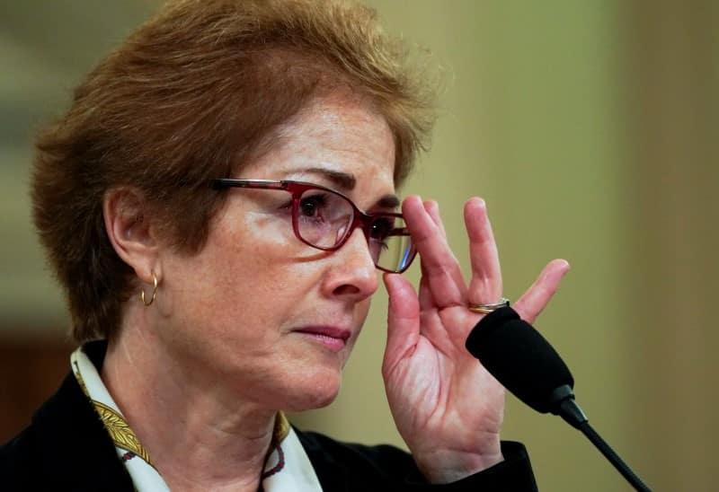 Ex-US Ambassador to Ukraine on Vindmanâs Retirement: âHe Deserved Better Than Thisâ