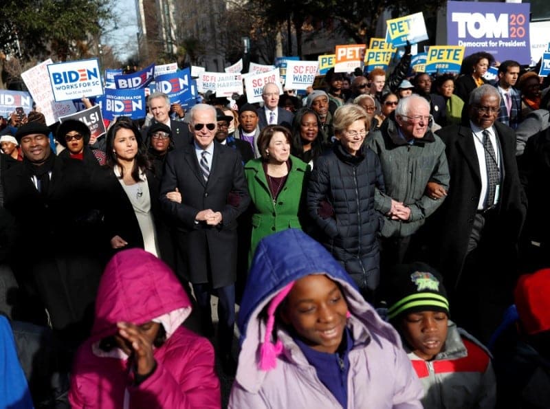 Democratic Presidential Candidates Enjoy Moment of Harmony to Mark King Birthday