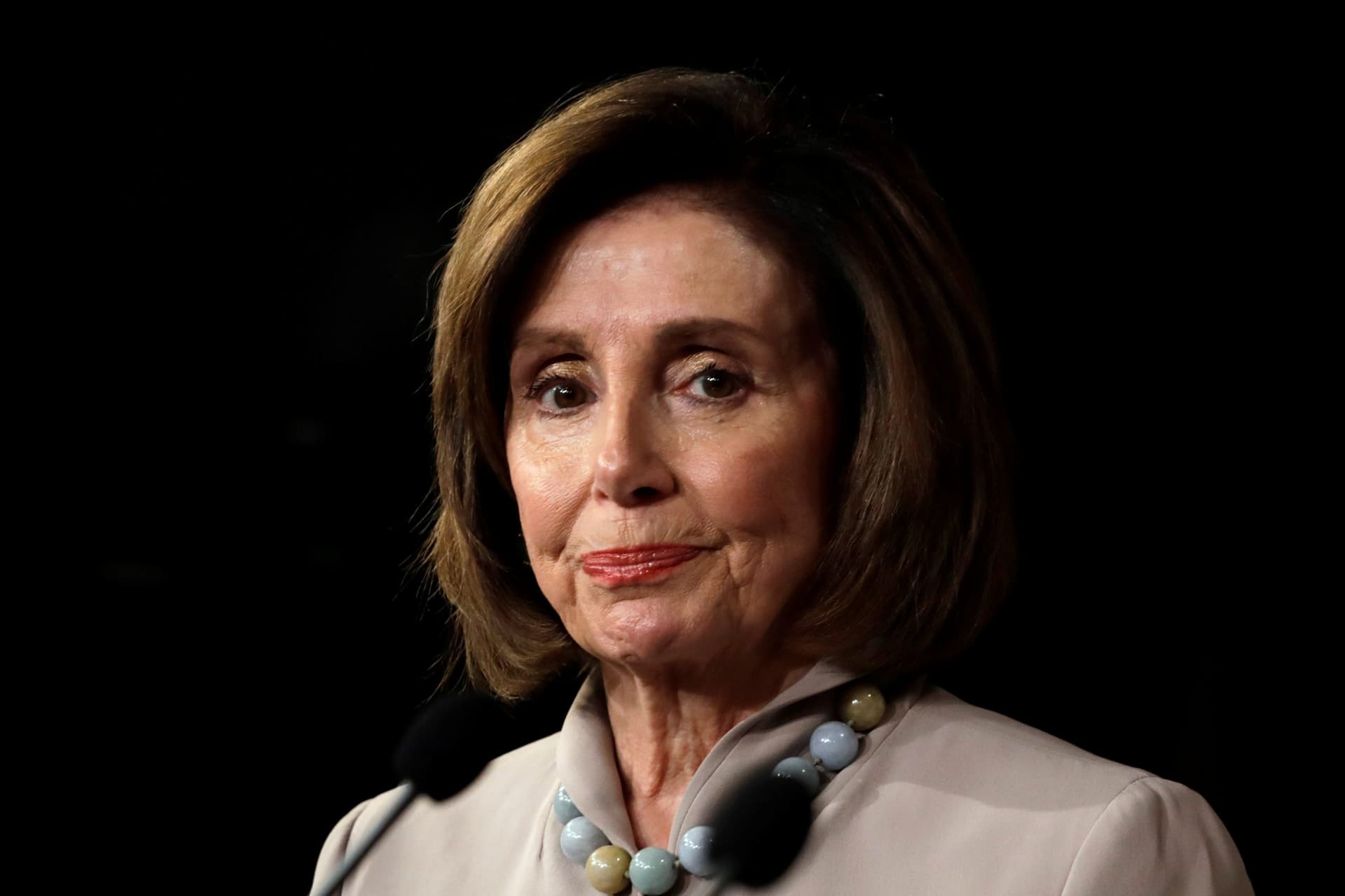 Pelosi Dismisses McCarthyâs Call for Her to Condemn Protesters Desecrating Statues