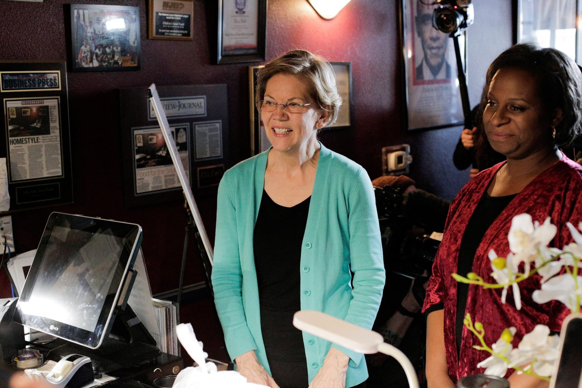 Democrat Warren, Worried Campaign Will Run out of Cash, Taps $3 Million Loan