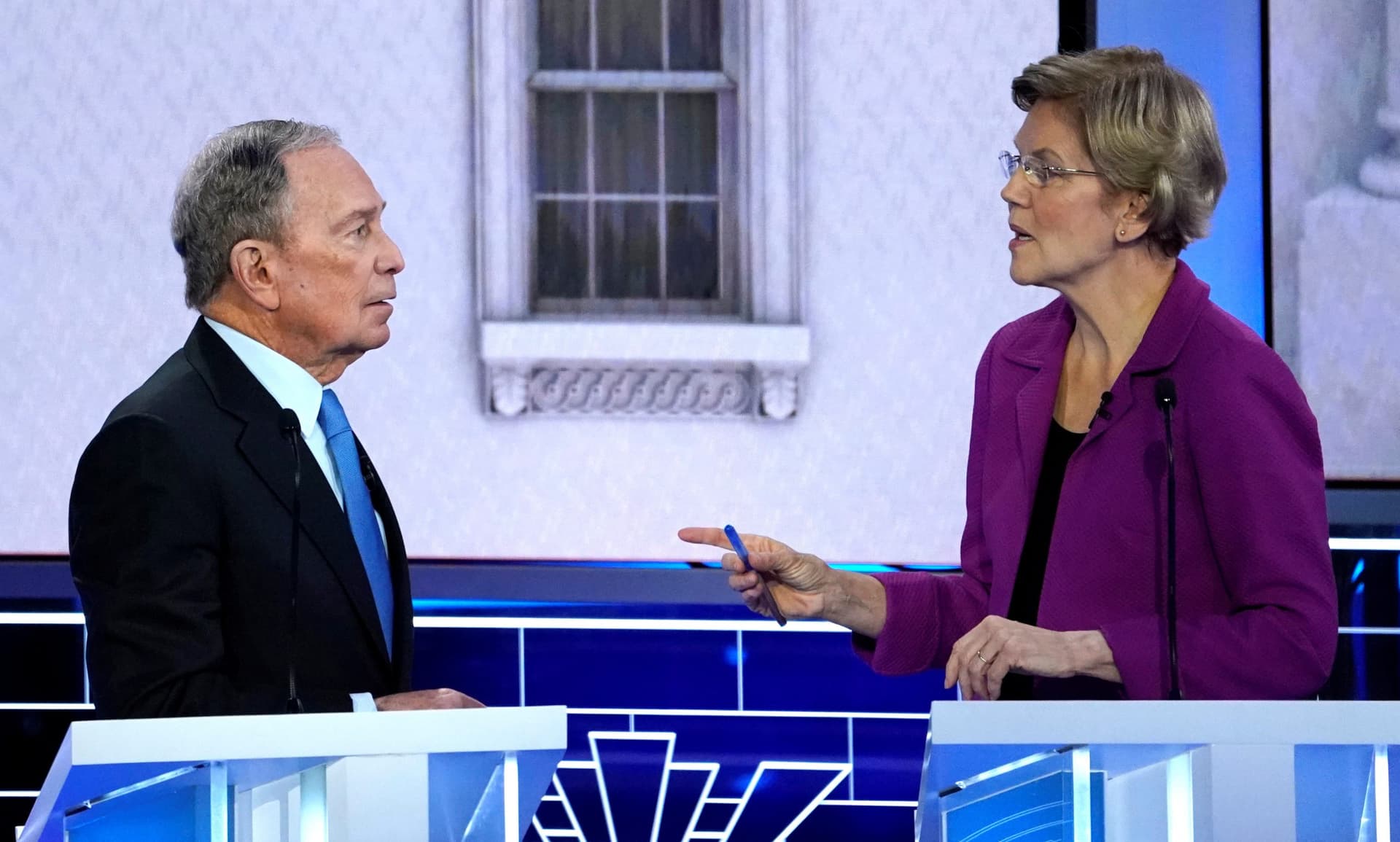 Warren Takes Credit for âSingle-Handedly Tankingâ Bloombergâs Candidacy