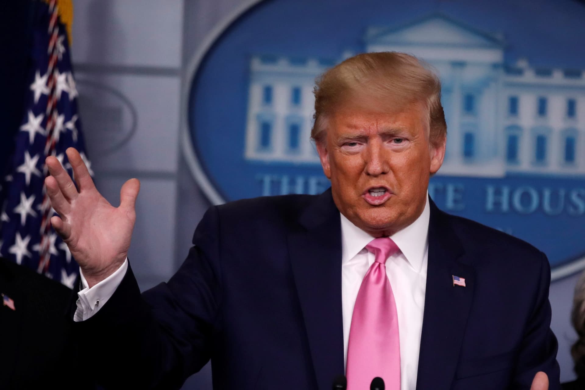 Trump Calls āPartisanā Investigations Amid Coronavirus Crisis āRidiculousā