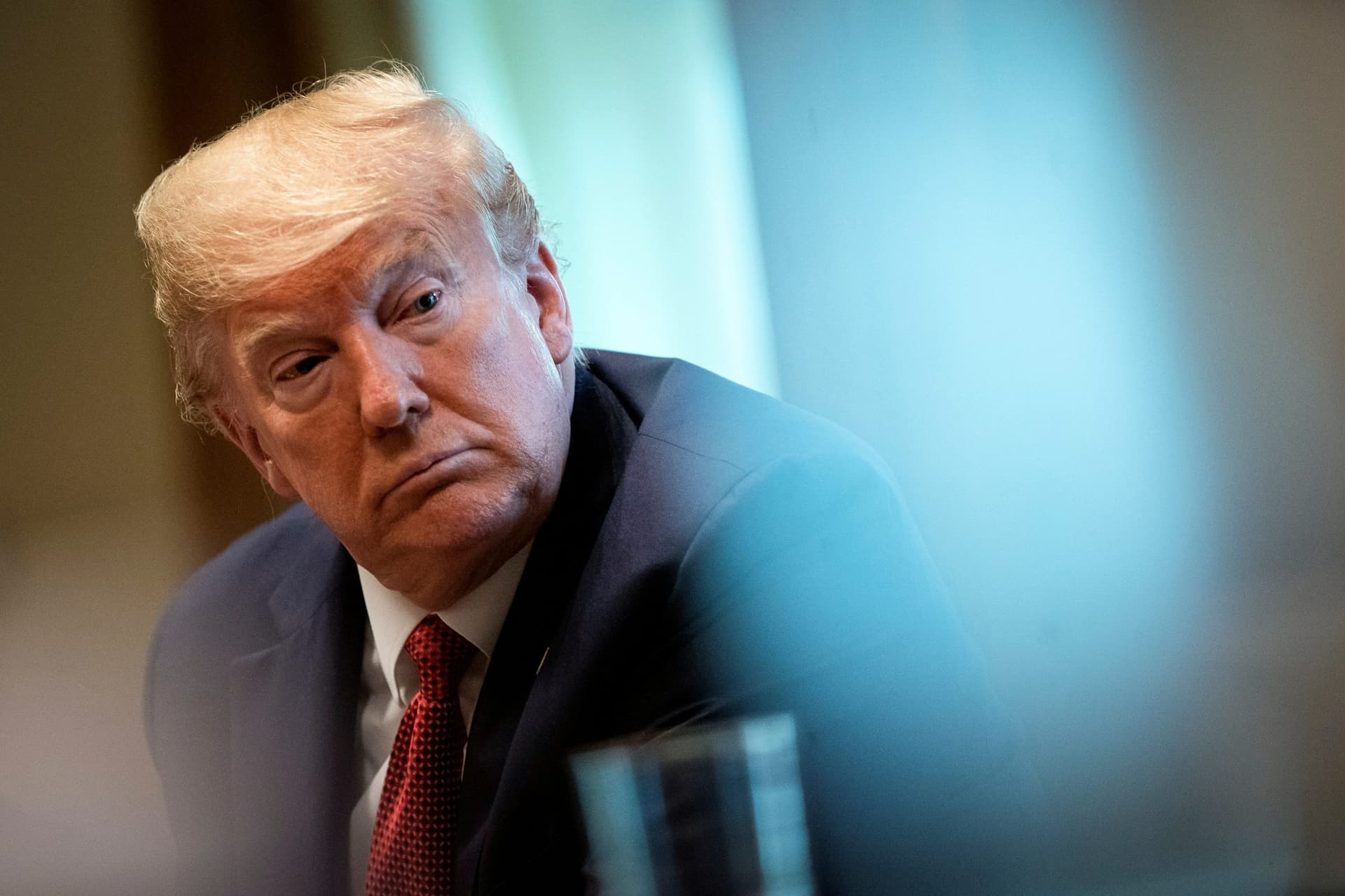Trump Considers Reopening the US Economy in Sections