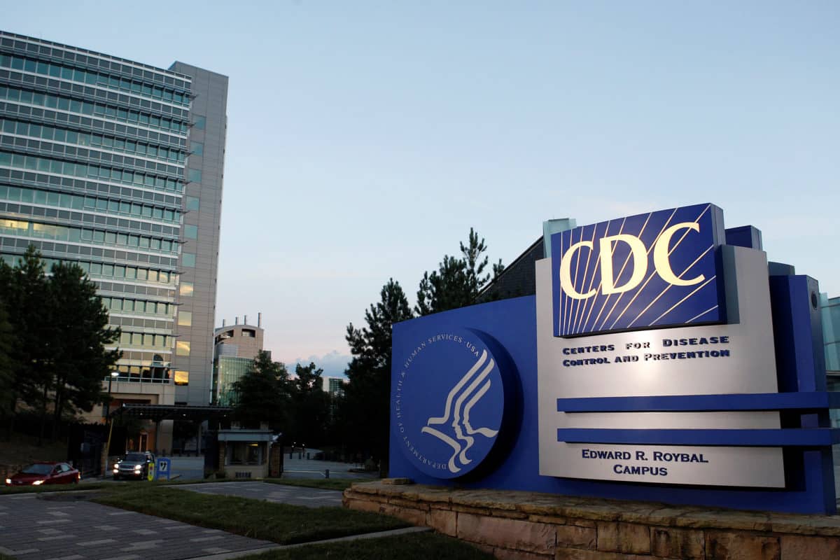 CDC Advises Americans Not to Travel for Thanksgiving