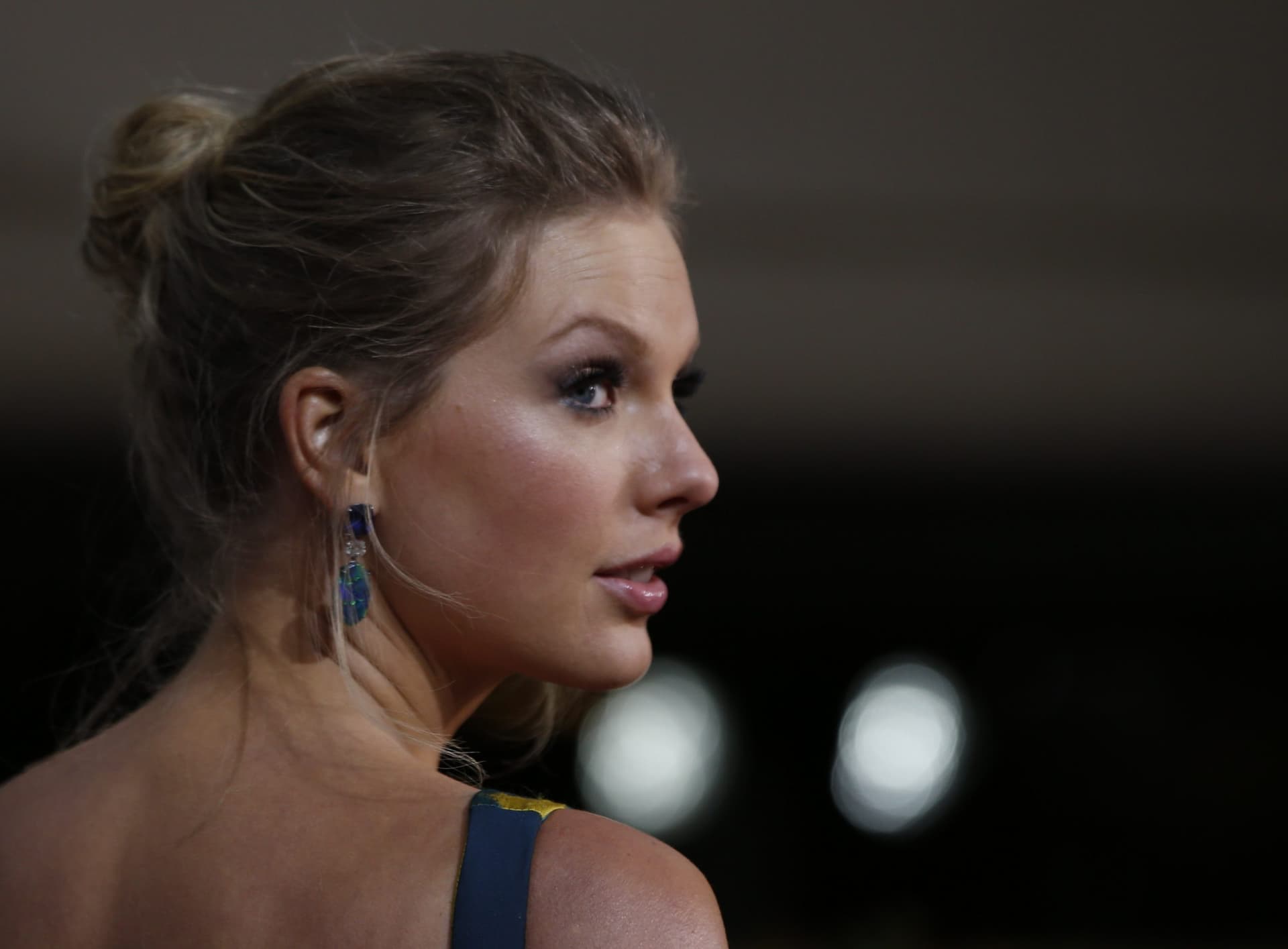 Taylor Swift May Not Make It to the Super Bowl, and Travis Kelceās Comments Might Have Just Confirmed It