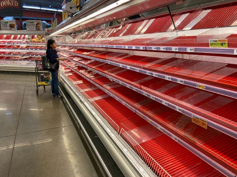 Rep. Thomas Massie Claims US Is âWeeksâ Away From Seeing Food Shortages