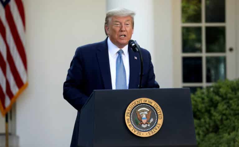 Seven U.S. States Extend Coronavirus Shutdown to May 15, as Trump Prepares to Map out Plan