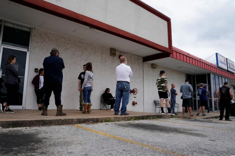 U.S. Small-Business Rescue Loan Program Hits $350 Billion Cap, Says Government