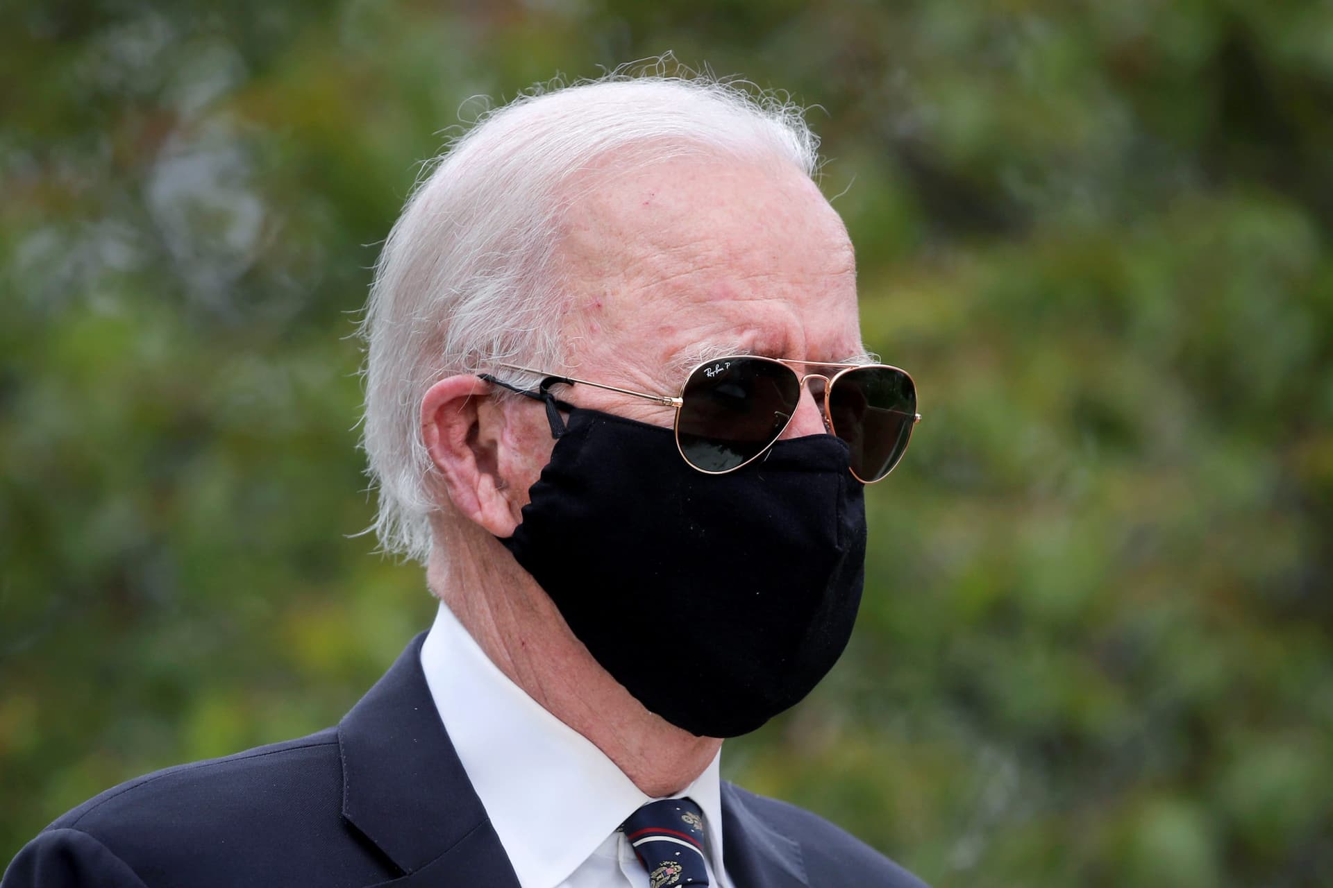 Biden on 100,000 Coronavirus Deaths: ‘to Those Hurting, the Nation Grieves With You’