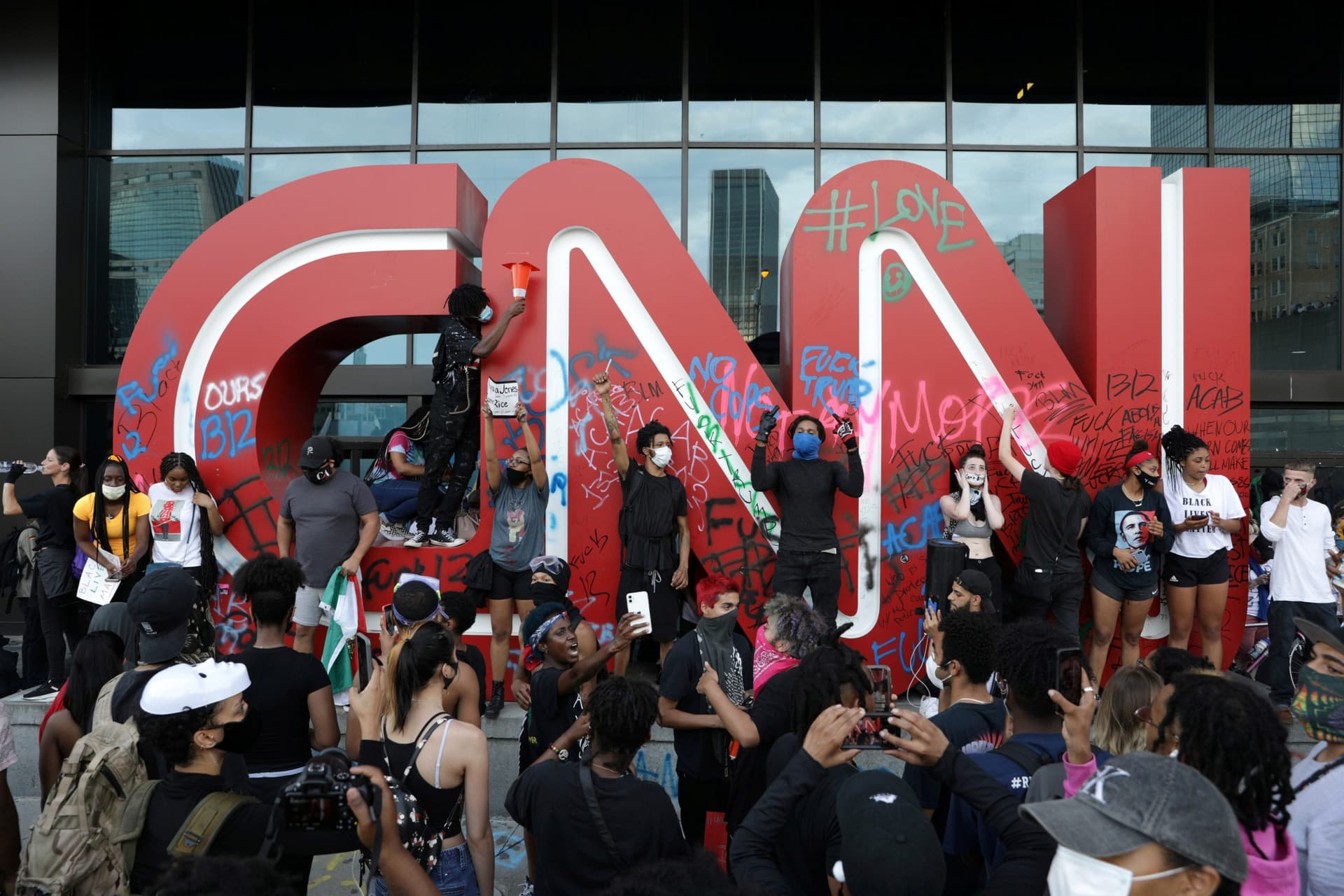 CNN Fires 3 Employees for Going To the Office While Unvaccinated