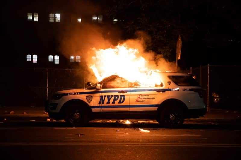 āI Canāt Breatheā: Protests Heat up as Curfews Imposed in Several US Cities
