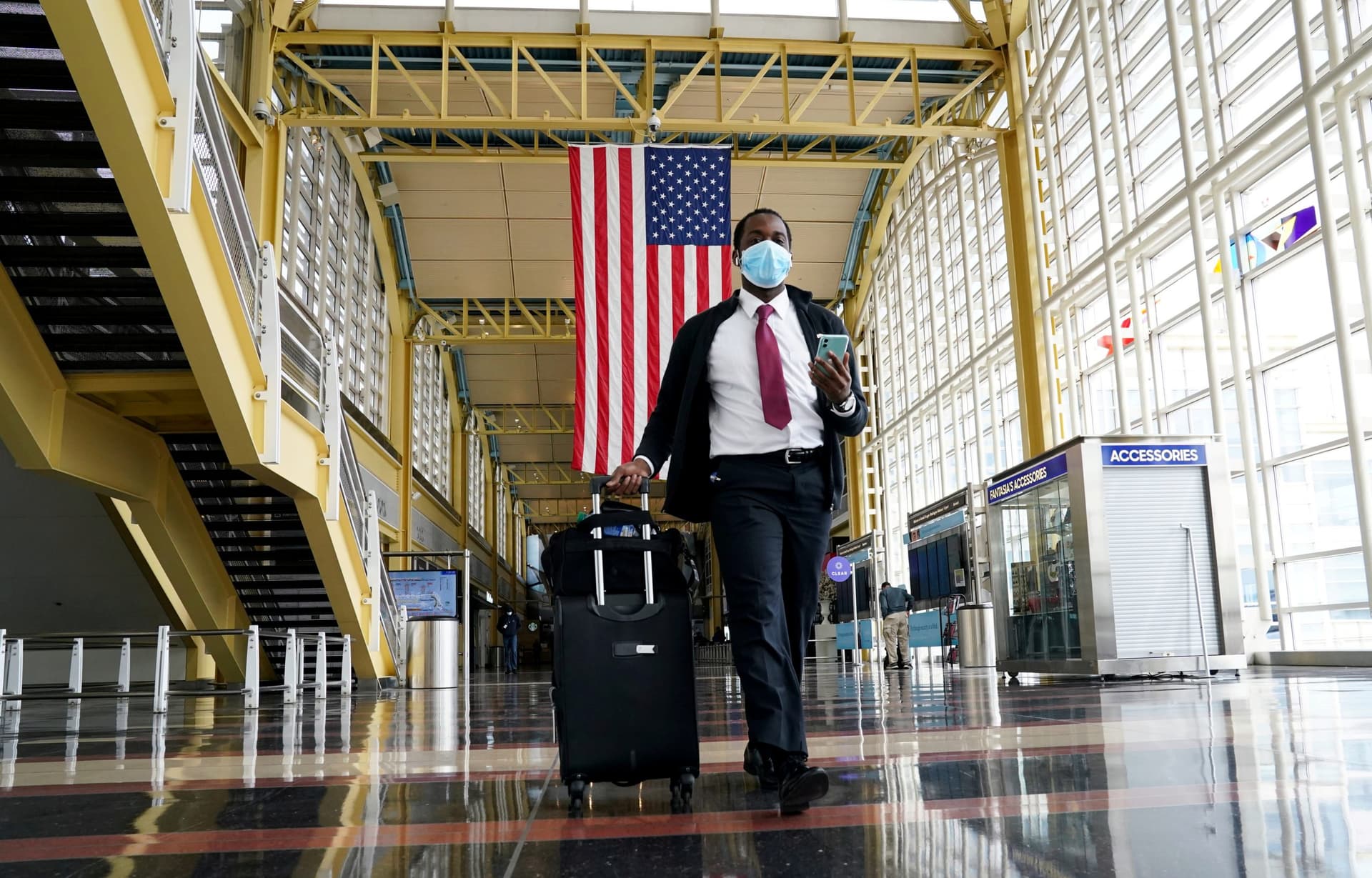 White House Does Not Commit to Temperature Checks in Meeting With US Airlines
