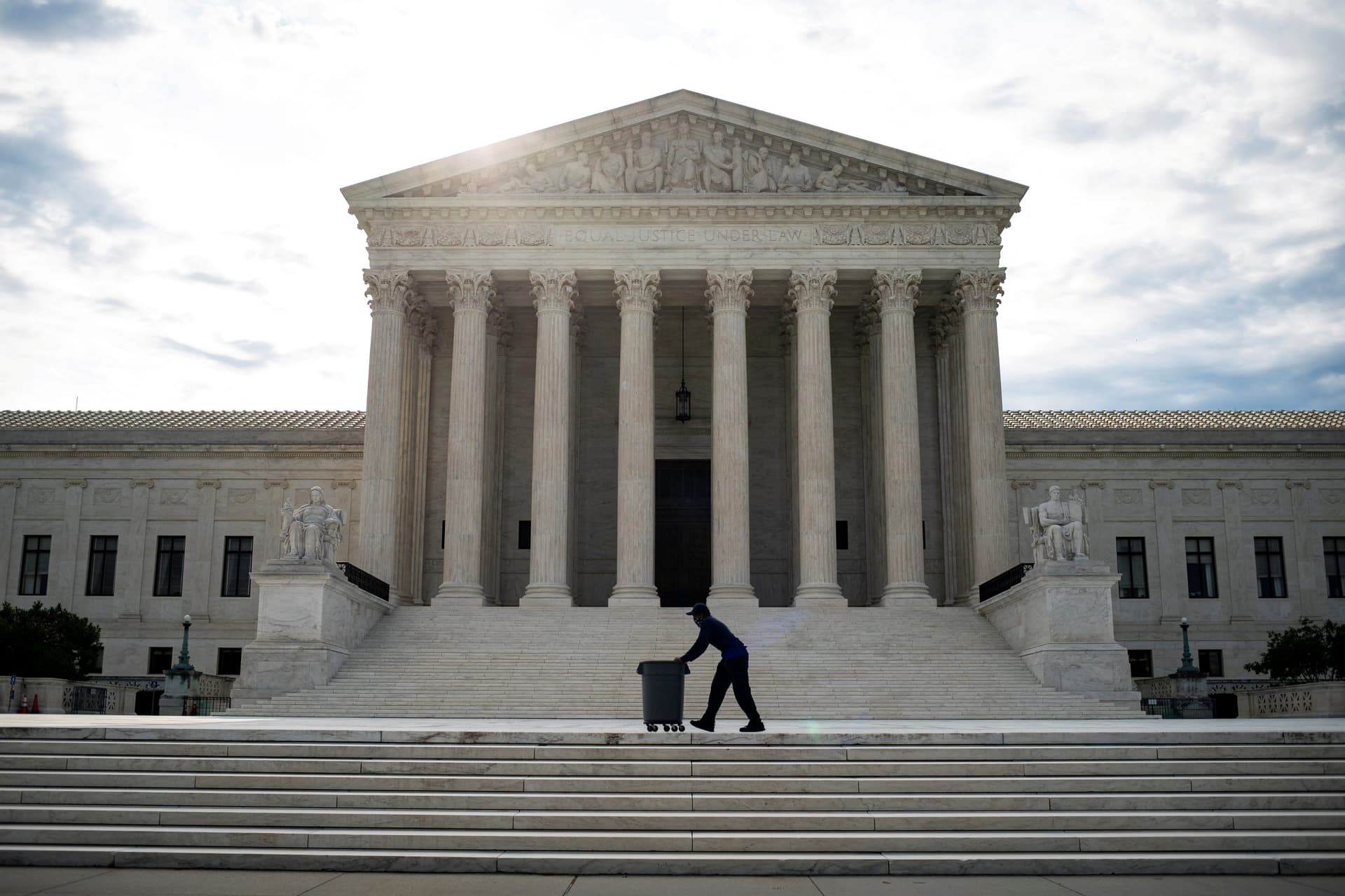US Supreme Court Spurns Environmental Challenge to Trumpās Border Wall