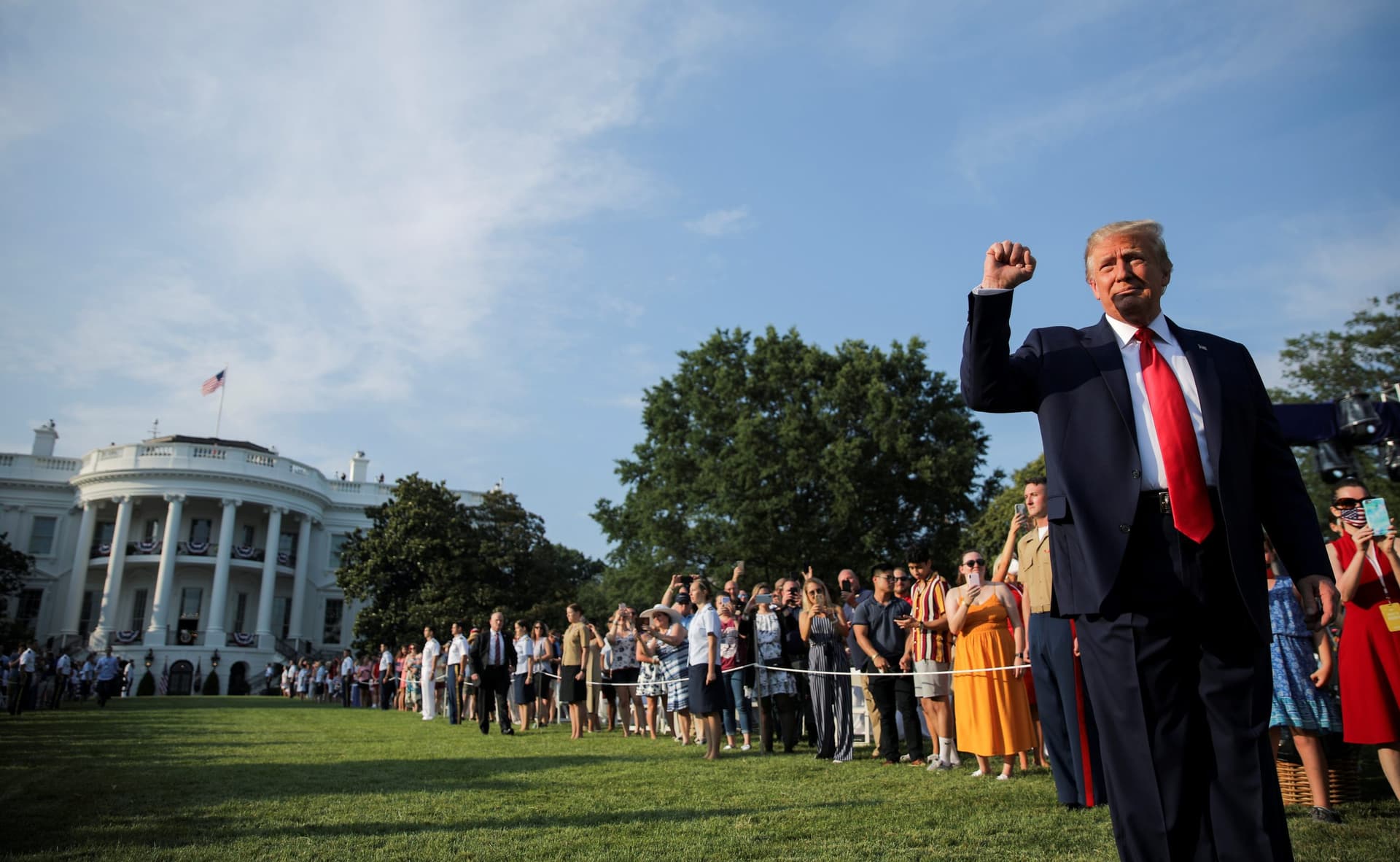 Trump Repeats Vow to Defeat âRadical Leftâ in July Fourth Speech