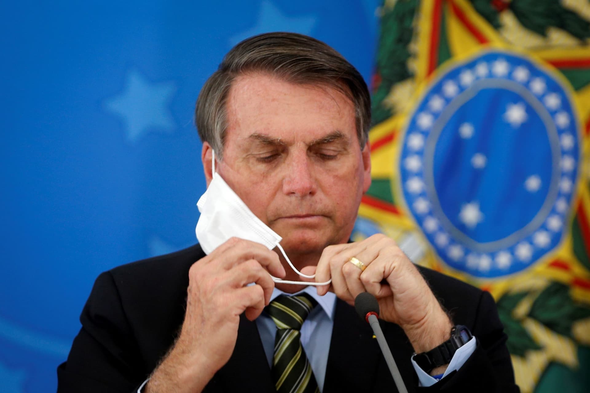 Special Report: Bolsonaro Bets ‘Miraculous Cure’ for COVID-19 Can Save Brazil – and His Life