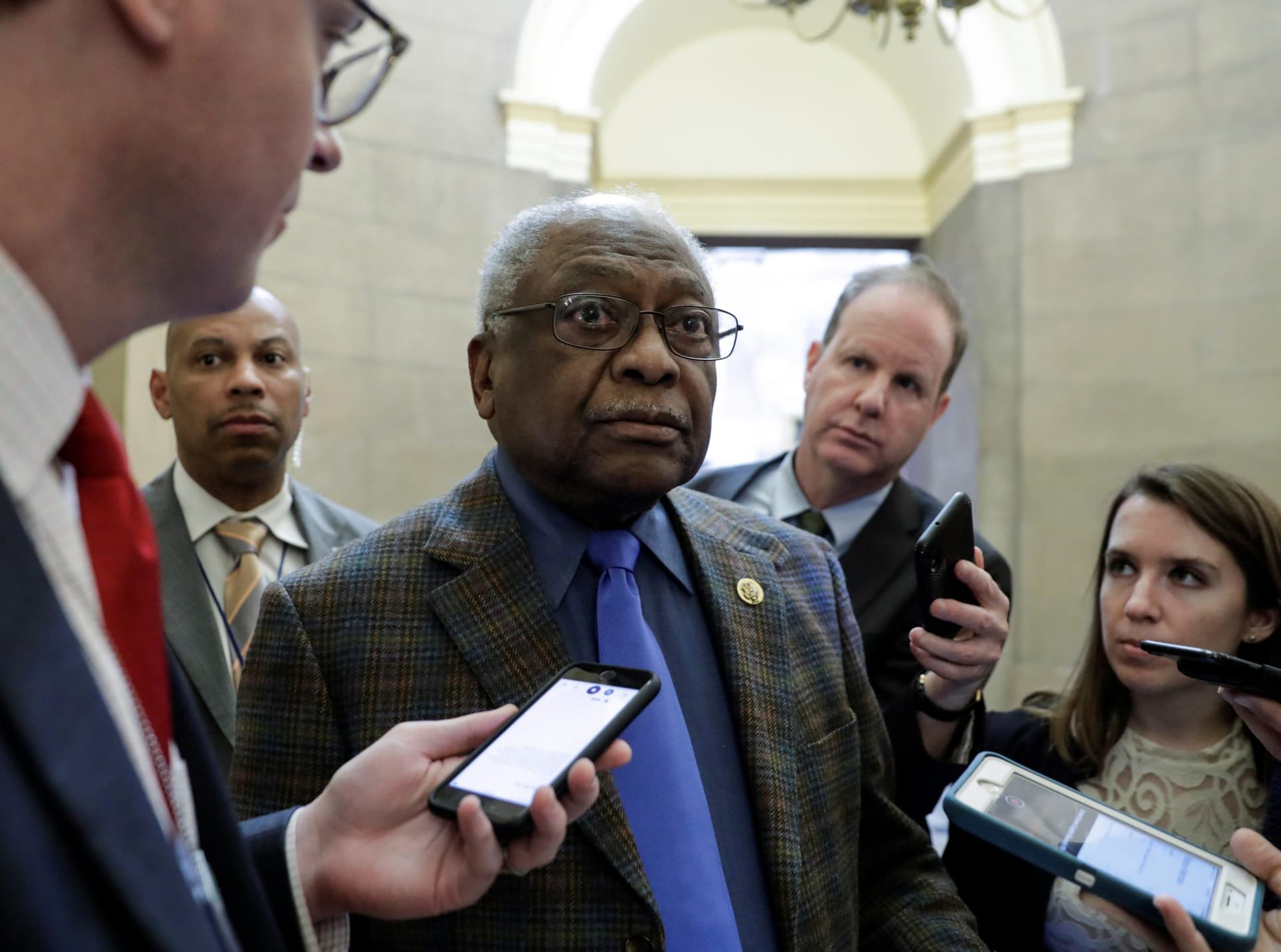 Clyburn Says ‘Defund the Police’ Slogan Is ‘Cutting the Throats of the Party’