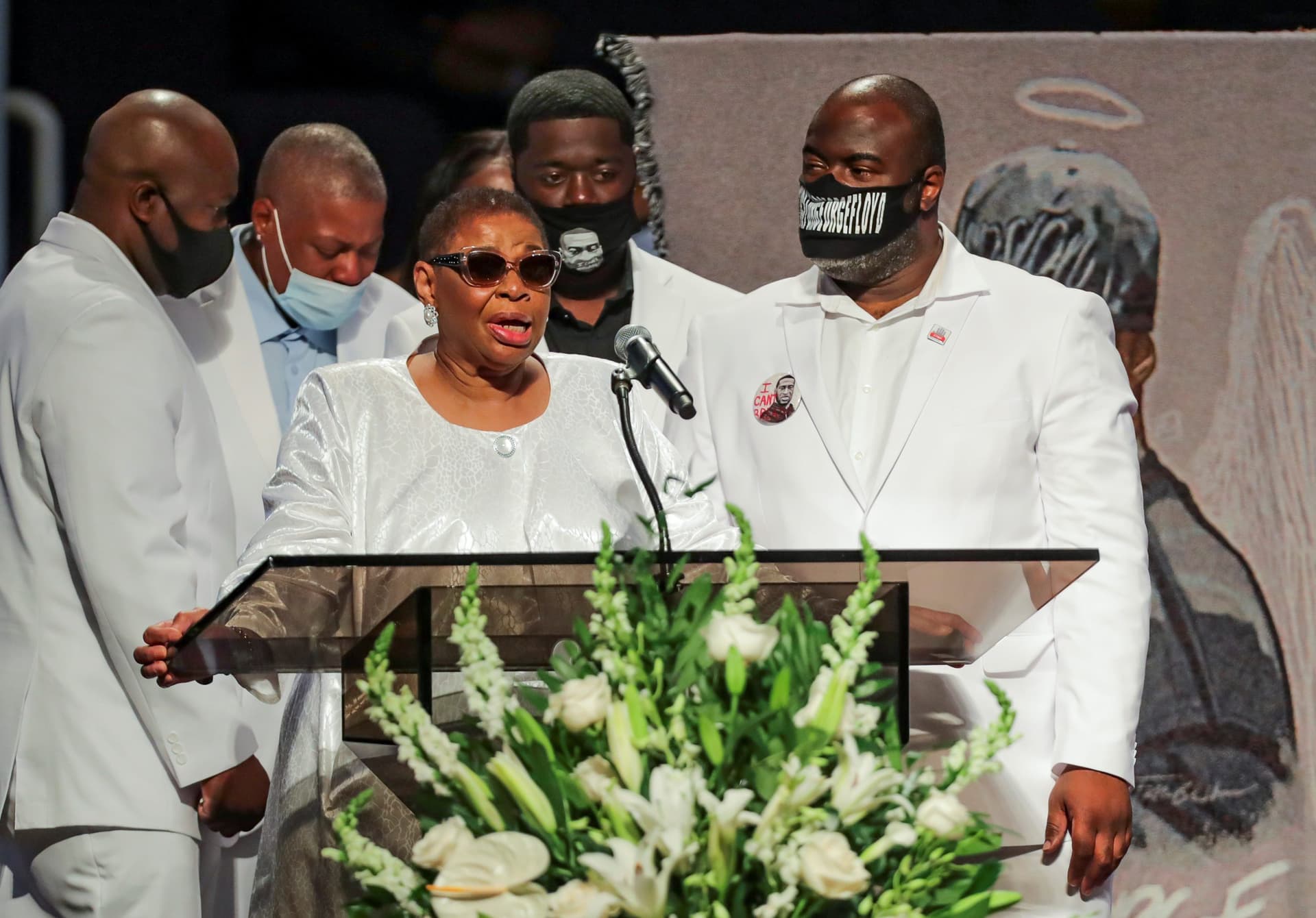 George Floydâs Family Sues Minneapolis and Four Officers Over His Death