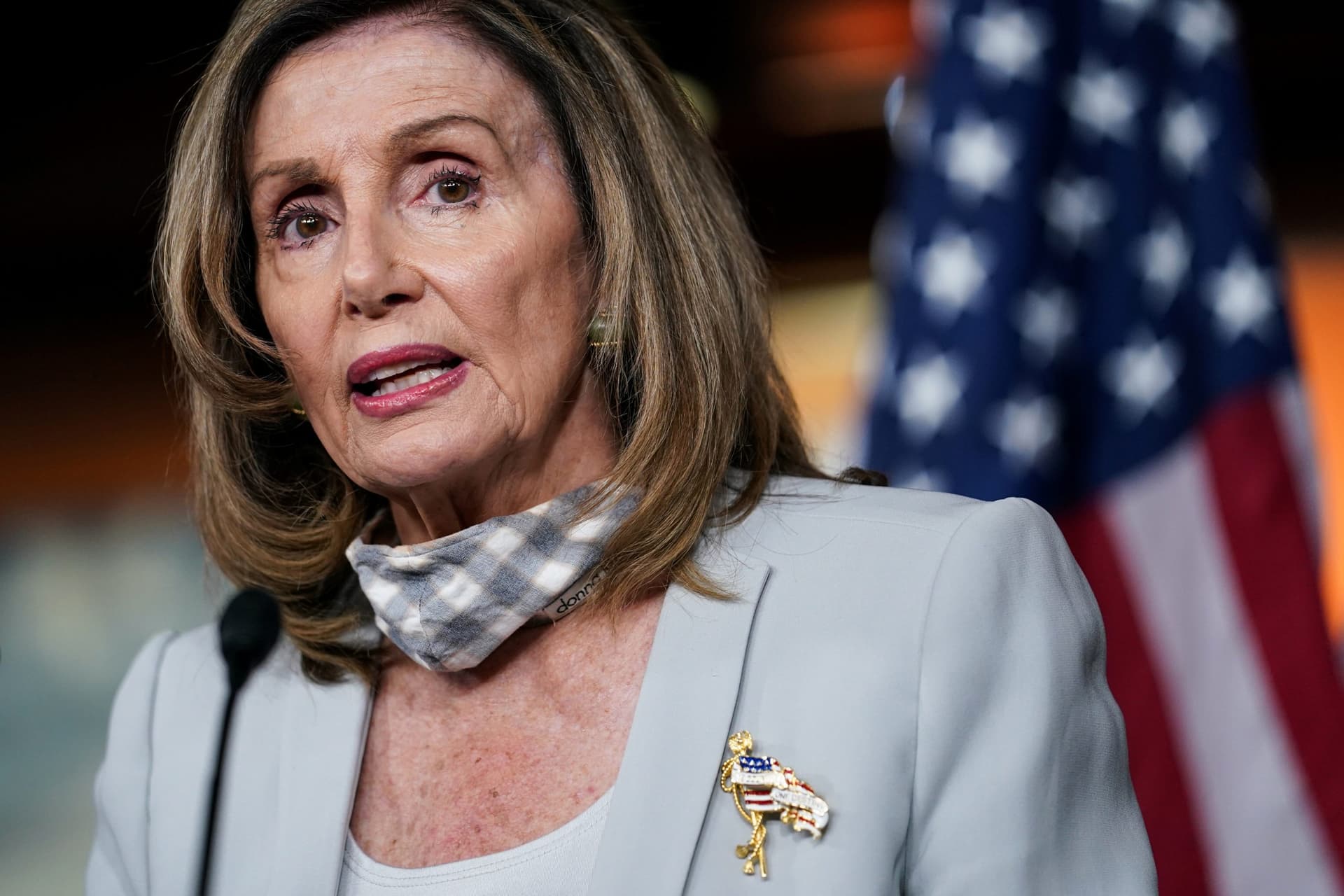 Pelosi Delivers Blunt Advice To AOC, The âSquadâ in New Biography