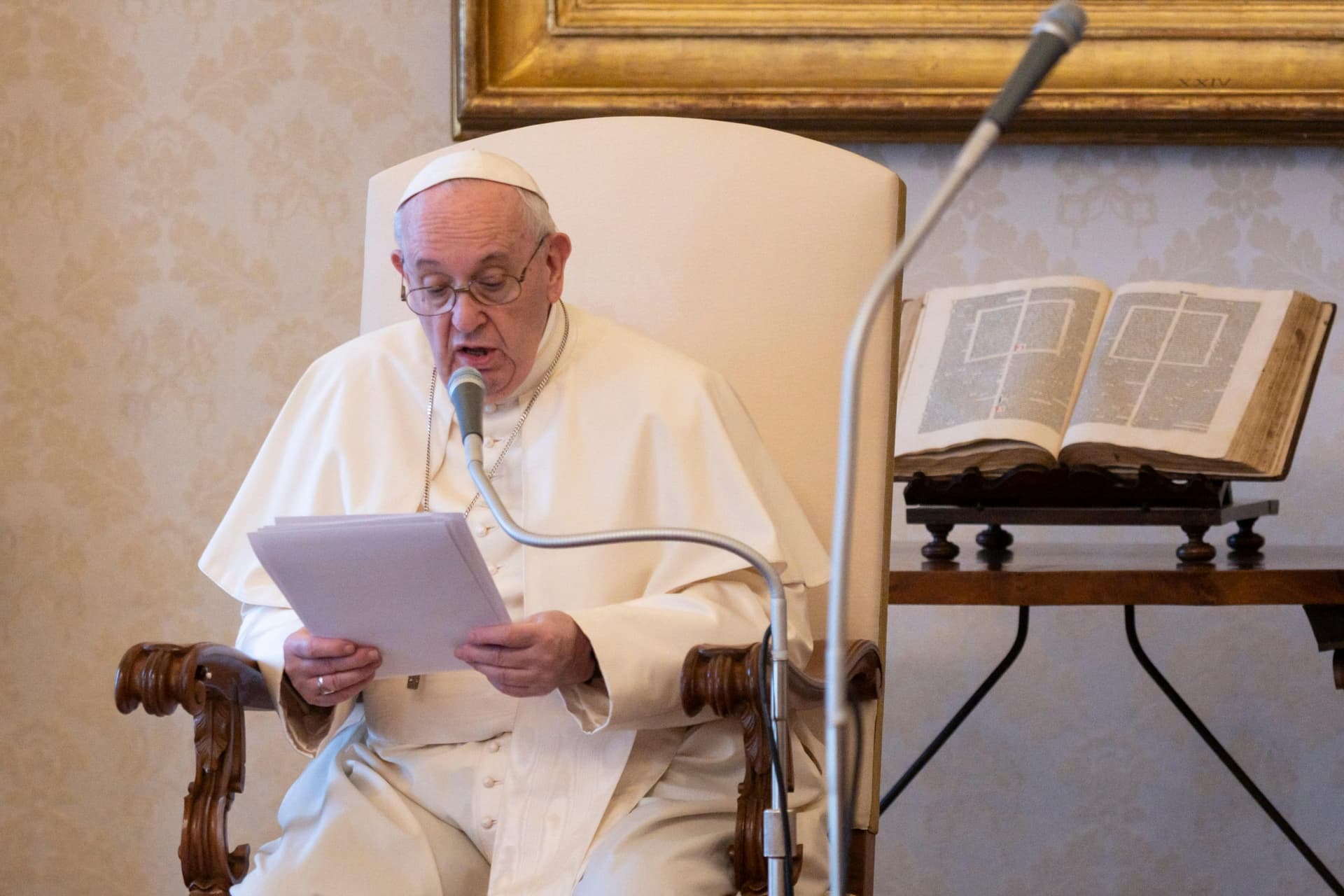 Pope Warns Rich Countries Against Coronavirus Vaccine Nationalism