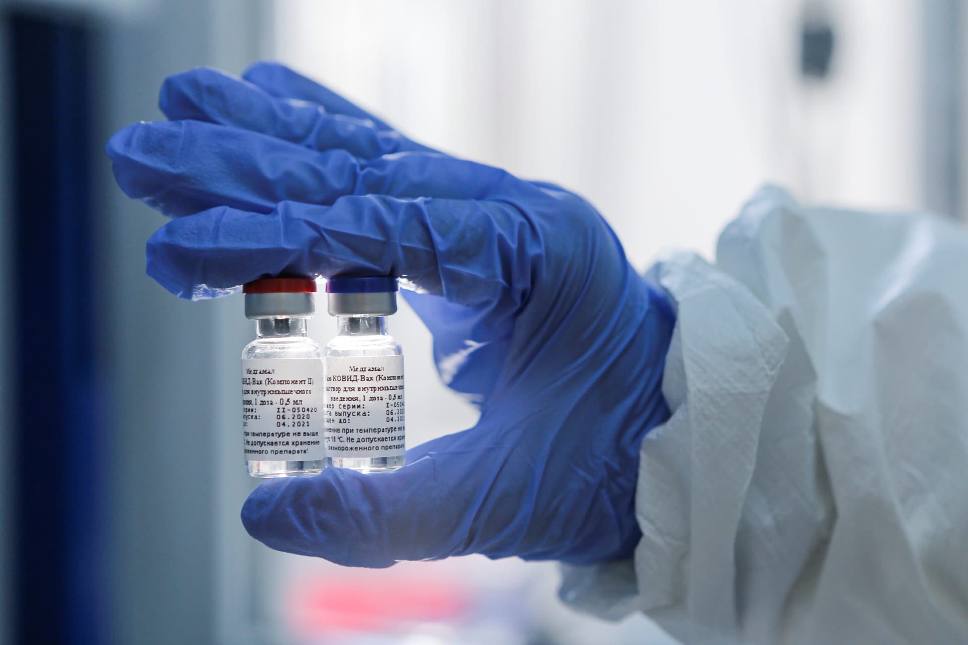 Russia Announces Its Coronavirus Vaccine Will Be Tested on More Than 40,000 People